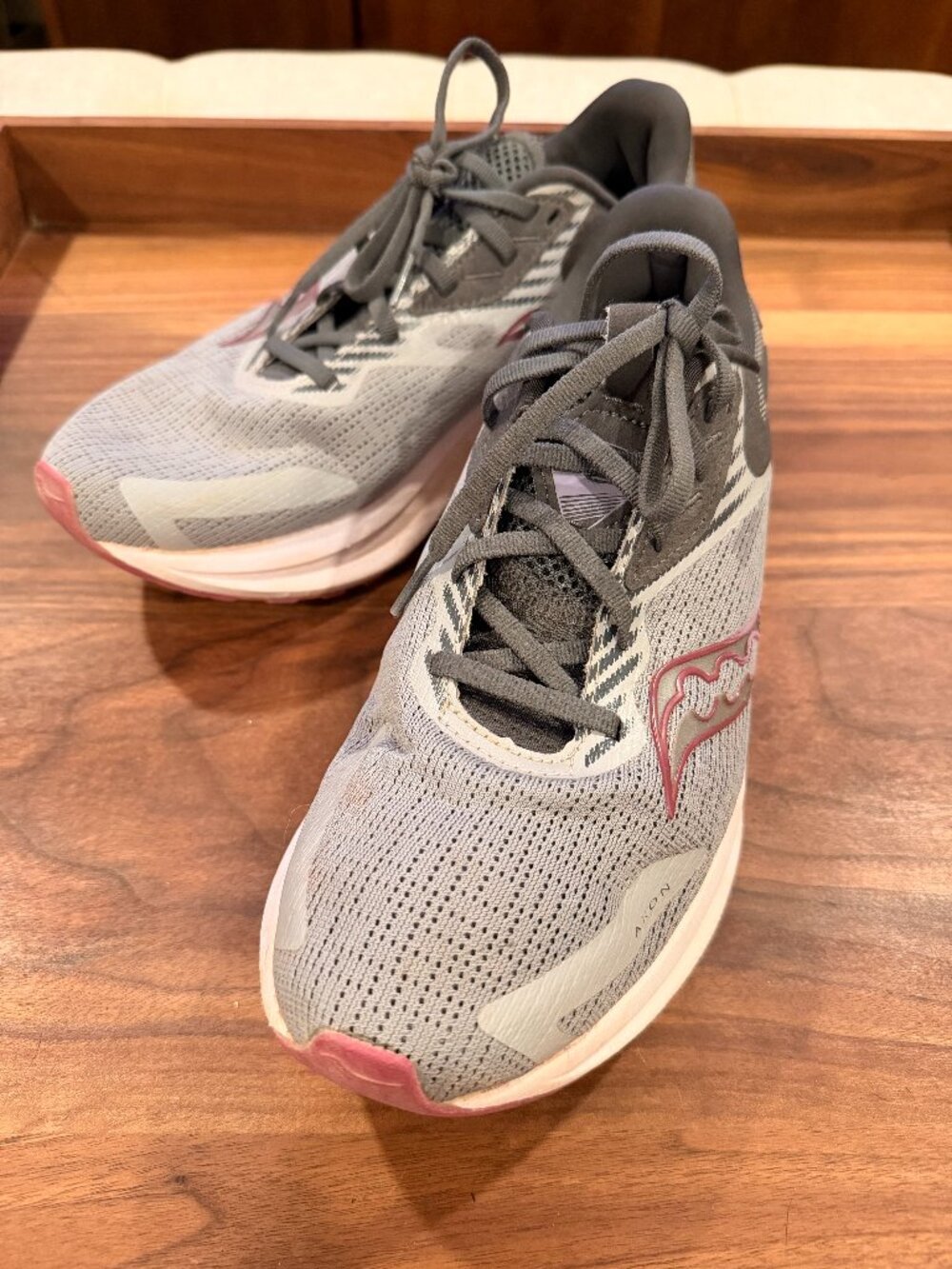 Saucony Axon Running Shoes, Size 10.5